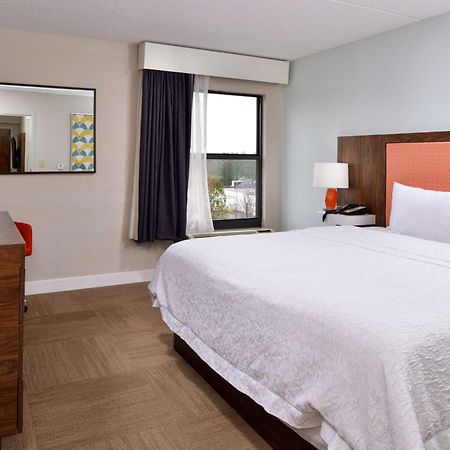Hampton Inn Henderson Bagian luar foto