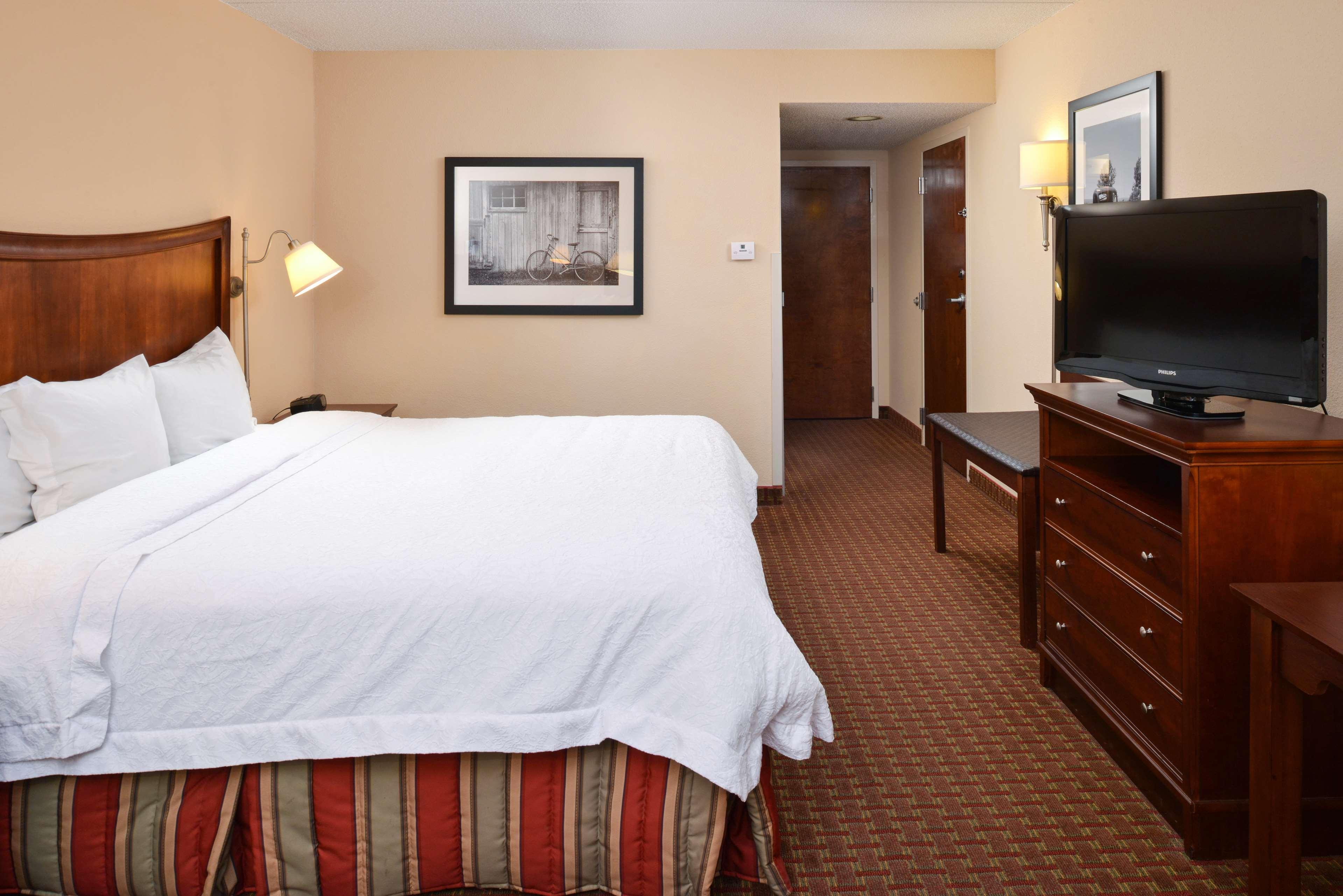 Hampton Inn Henderson Bagian luar foto