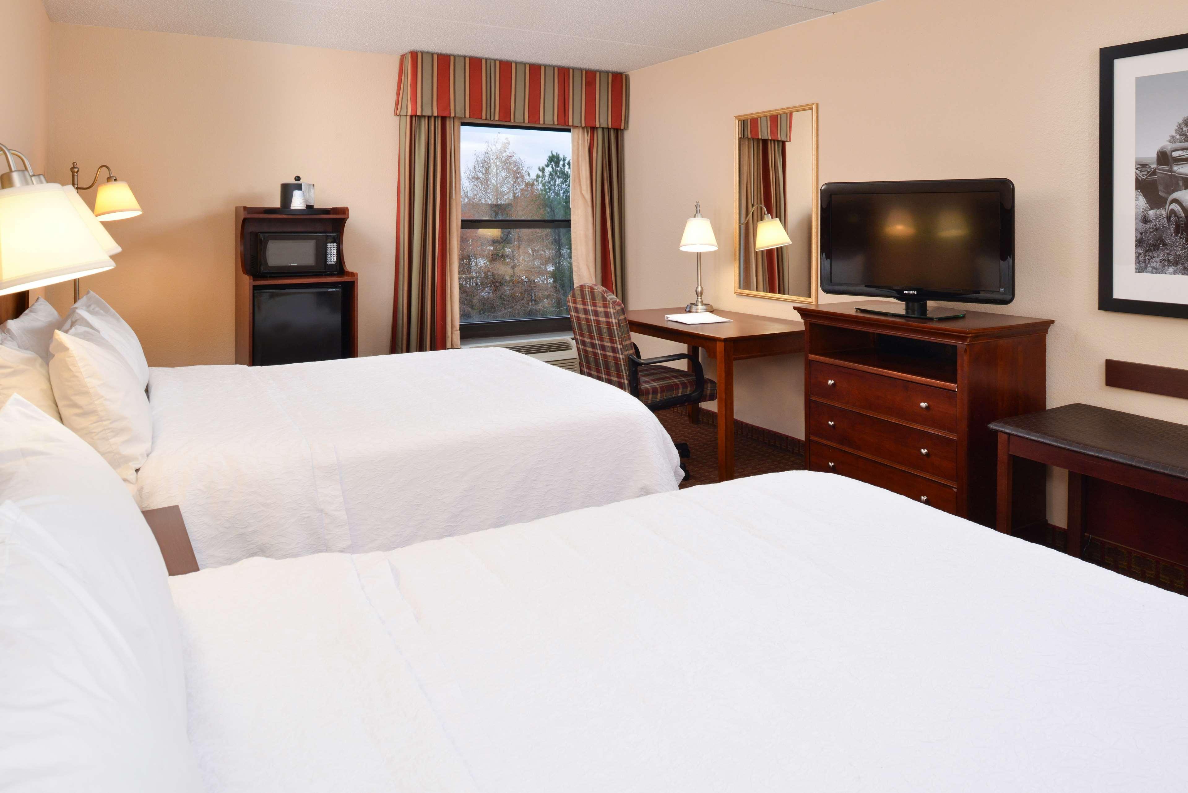 Hampton Inn Henderson Bagian luar foto