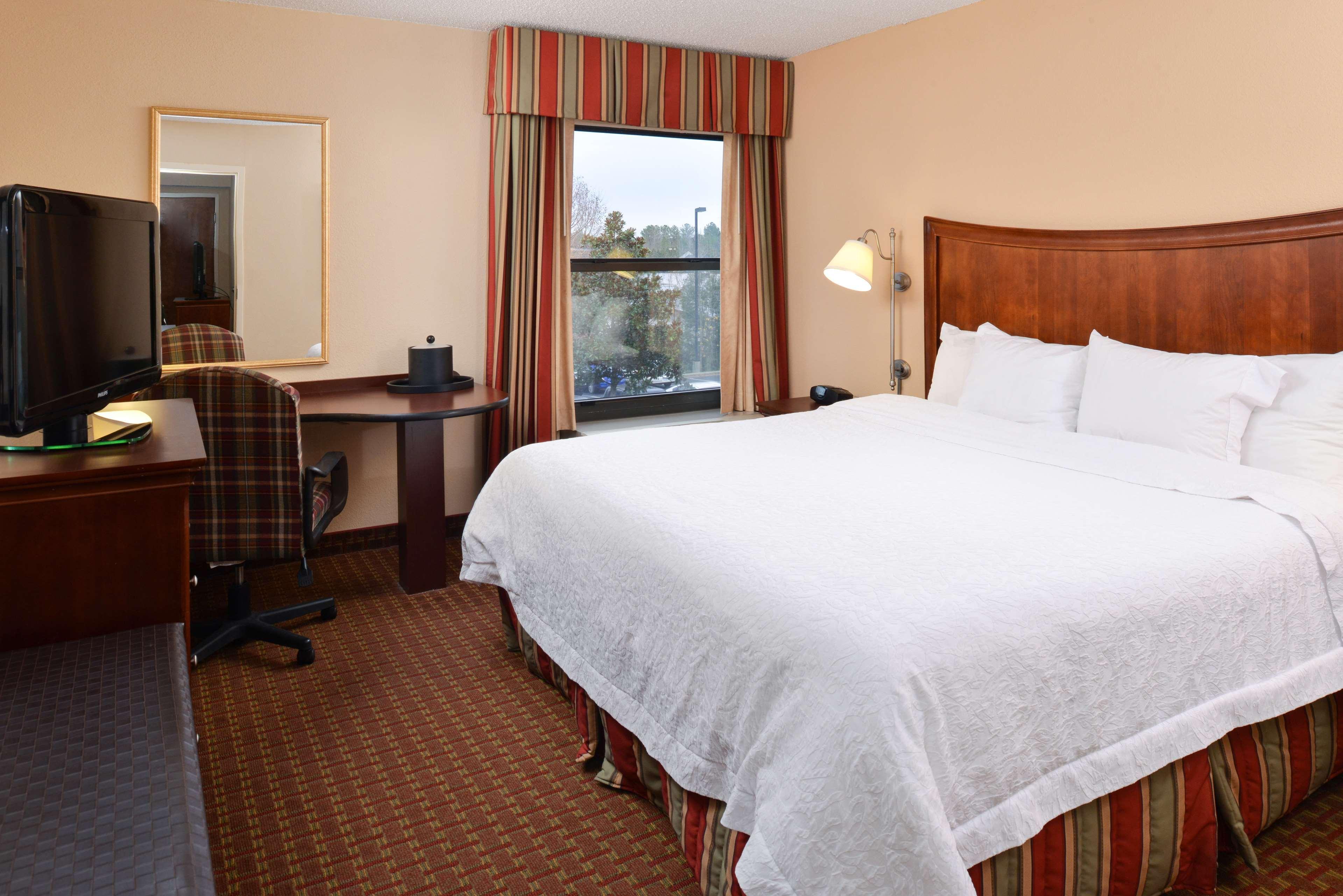 Hampton Inn Henderson Bagian luar foto