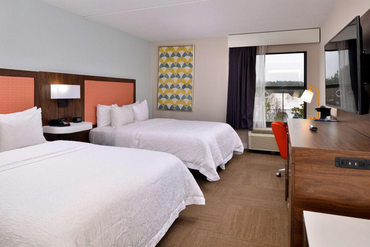 Hampton Inn Henderson Bagian luar foto