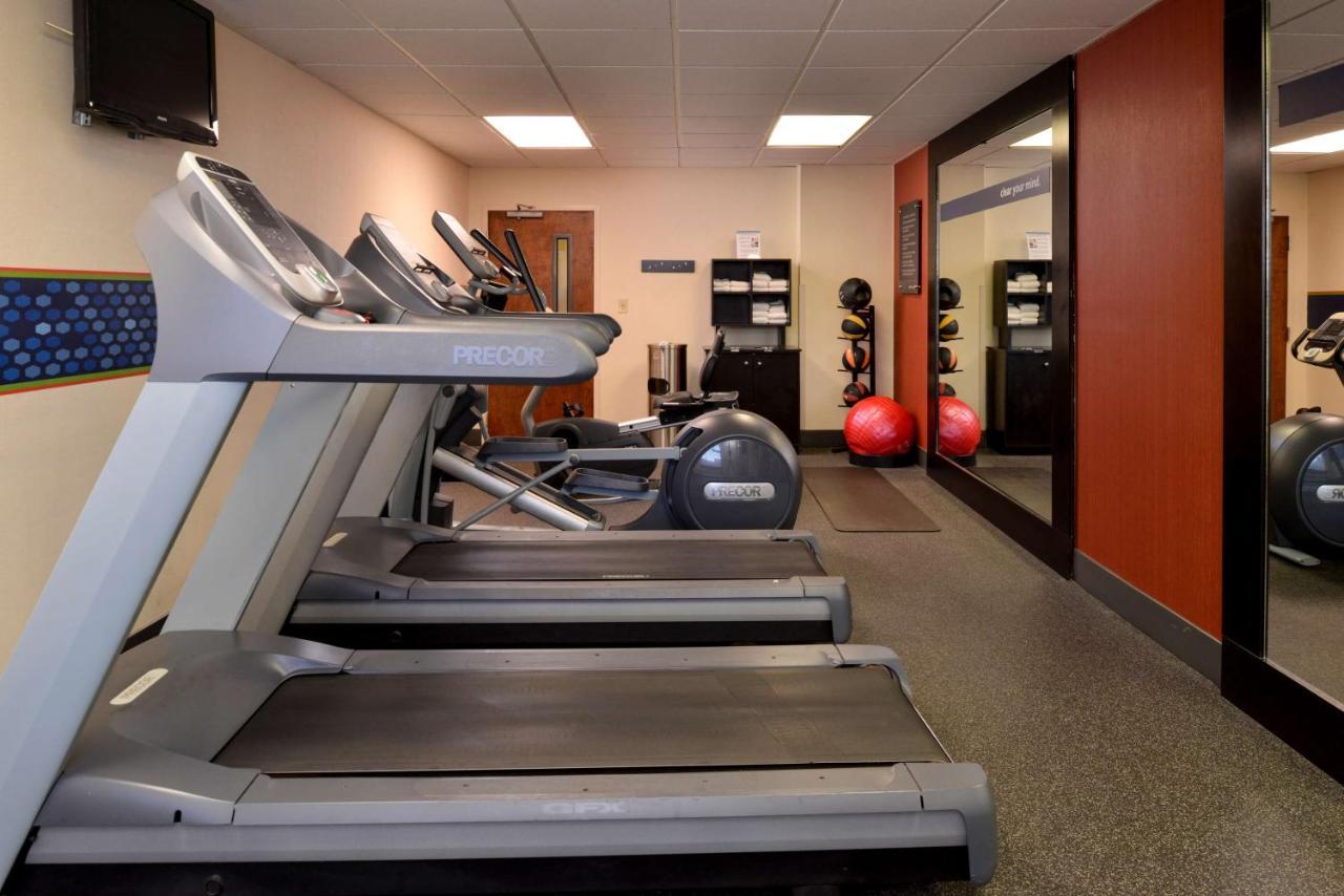 Hampton Inn Henderson Bagian luar foto