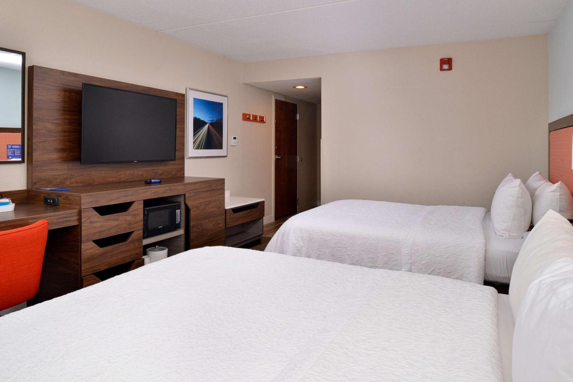 Hampton Inn Henderson Bagian luar foto