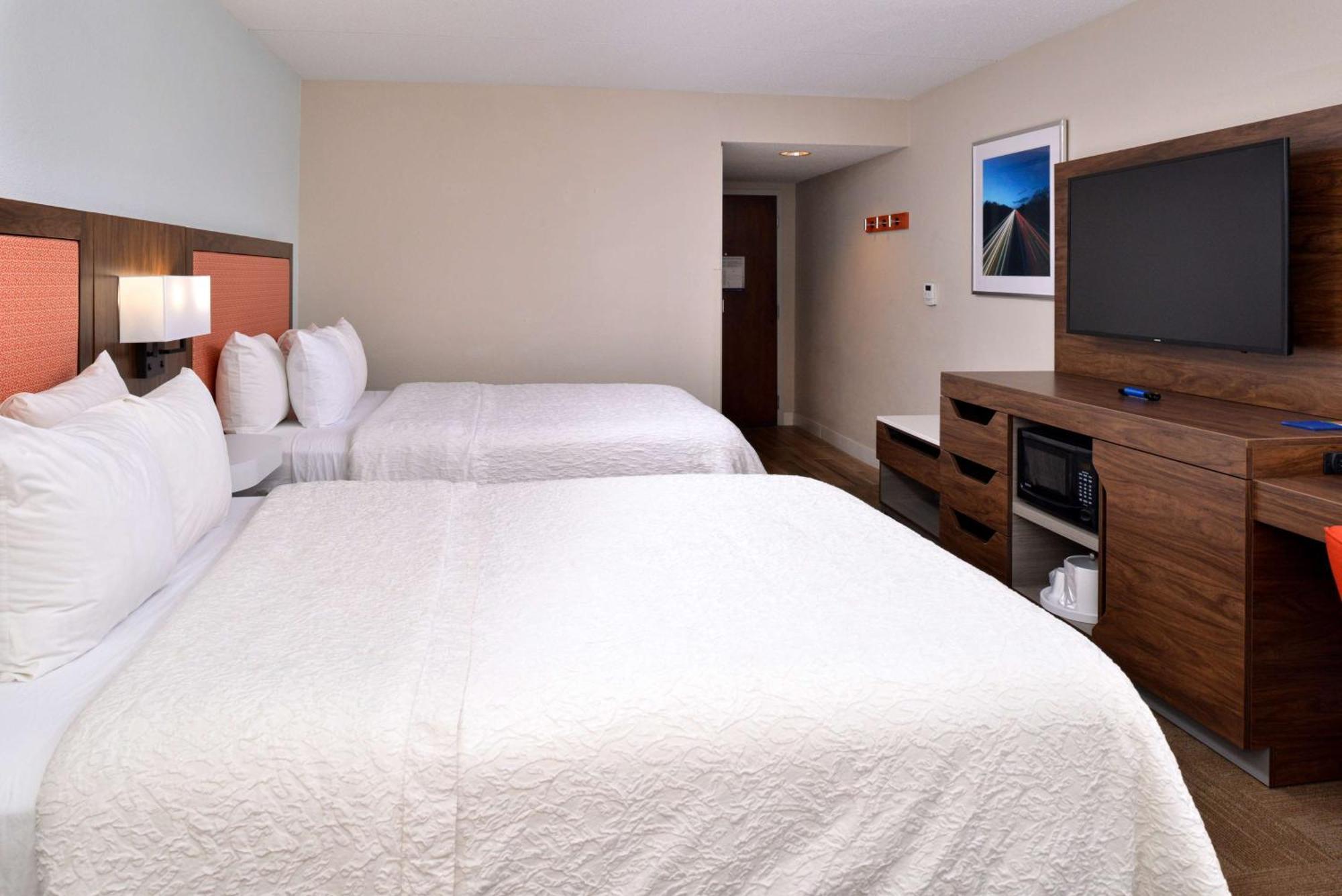Hampton Inn Henderson Bagian luar foto